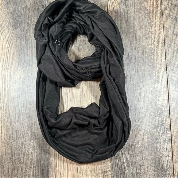 BEYOND YOGA Scarf Adult Unisex OSFA Black Super Soft Secret Zip Pocket Infinity - Picture 5 of 7